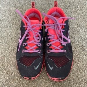 Nike Free 5.0 Running Shoe Light & Comfortable ☁️! Price drop ⬇️